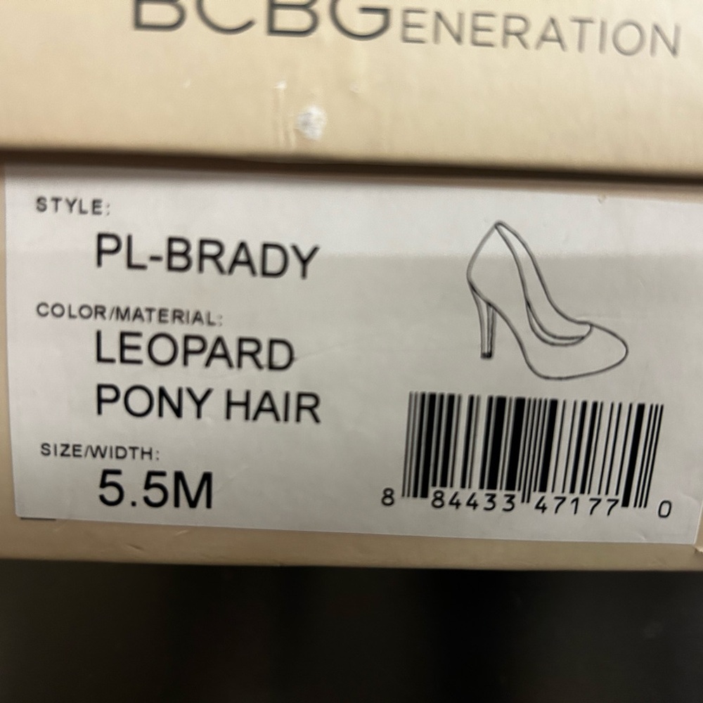 New never worn BCBGeneration size 5.5